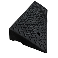 Najazd klinowy 1000 mm x 350 mm x 130 mm