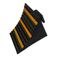 Klin gumowy 250 mm x 250 mm x 190 mm